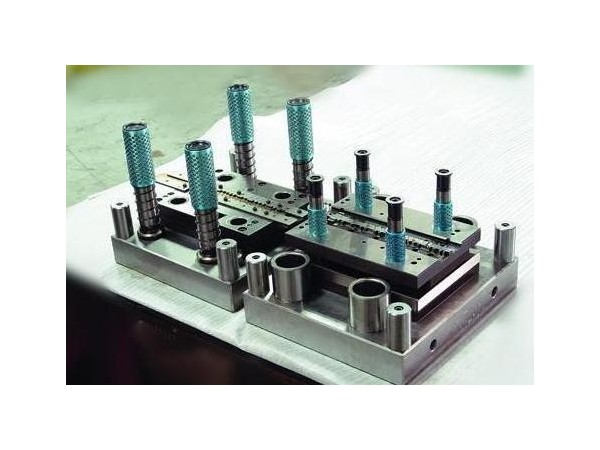 西鄉(xiāng)五金沖壓件加工廠，5個沖壓模具安裝技巧